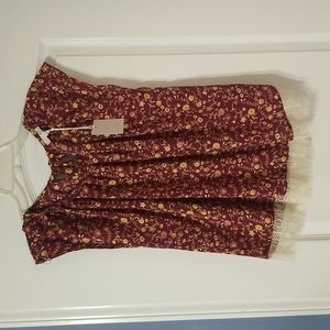 Large Lauren Conrad pleated neck lace hem top